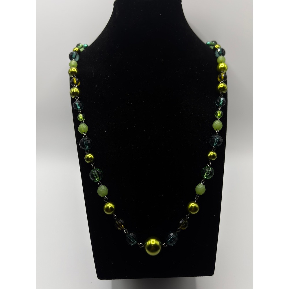 Candies Green Beaded Long Strand Necklace Faux Pearl Faceted Glass Opera 36 Inch